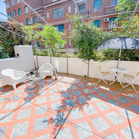 Naviglio Pavese Terrace - 15 Min Dal Duomo Apartament *